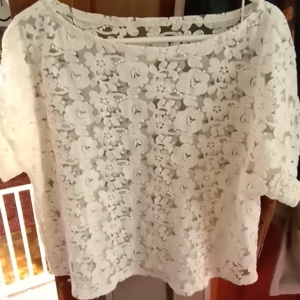 Shirt sleeve soft cotton lace top